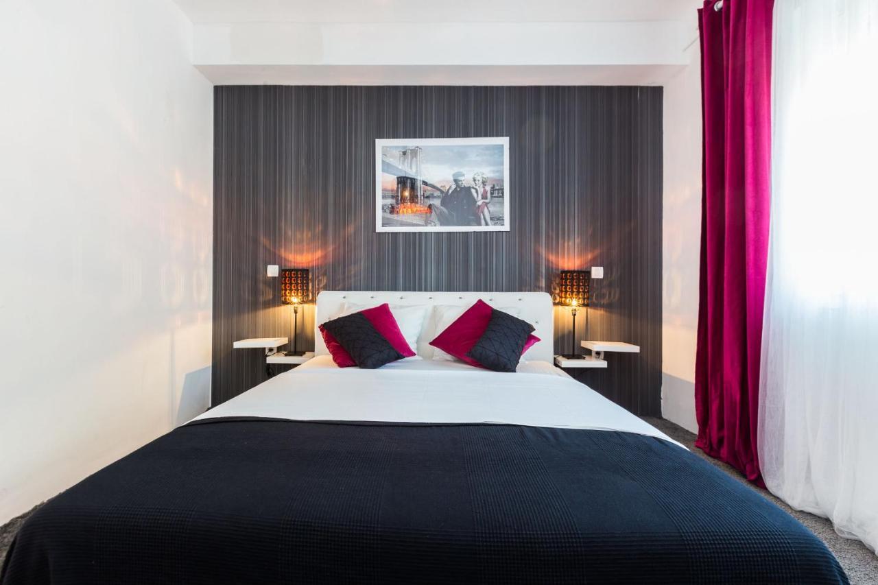Apartments Elizabeth Biograd Na Moru Exterior photo